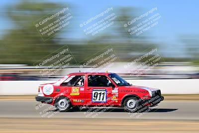 media/Sep-29-2024-24 Hours of Lemons (Sun) [[6a7c256ce3]]/StartFinish (245p-330p)/